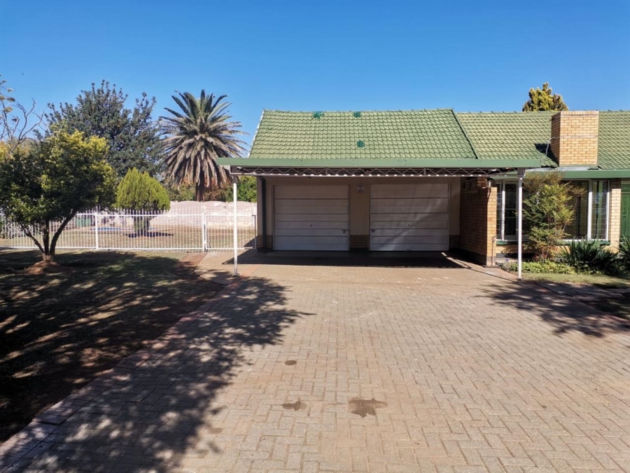 3 Bedroom Property for Sale in Declercqville North West